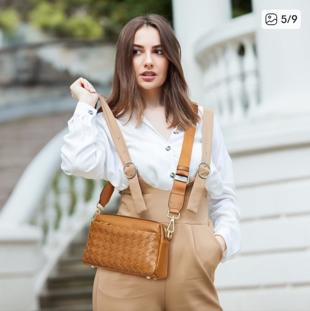 Stunning Kattee Brown Woven Real Italian Leather Crossbody Bag